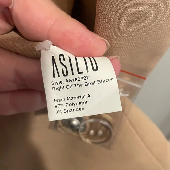 Asilio Tan Off-Shoulder Blazer - Picture 15 of 16